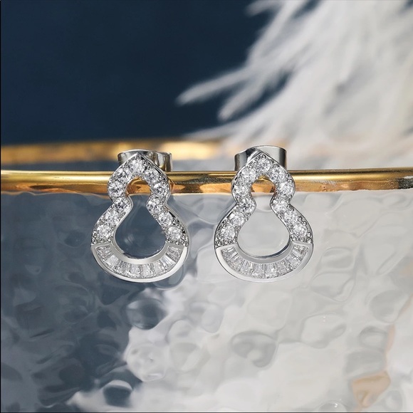 New 925 Silver Unique  Dazzling Diamond Earrings - Picture 2 of 5